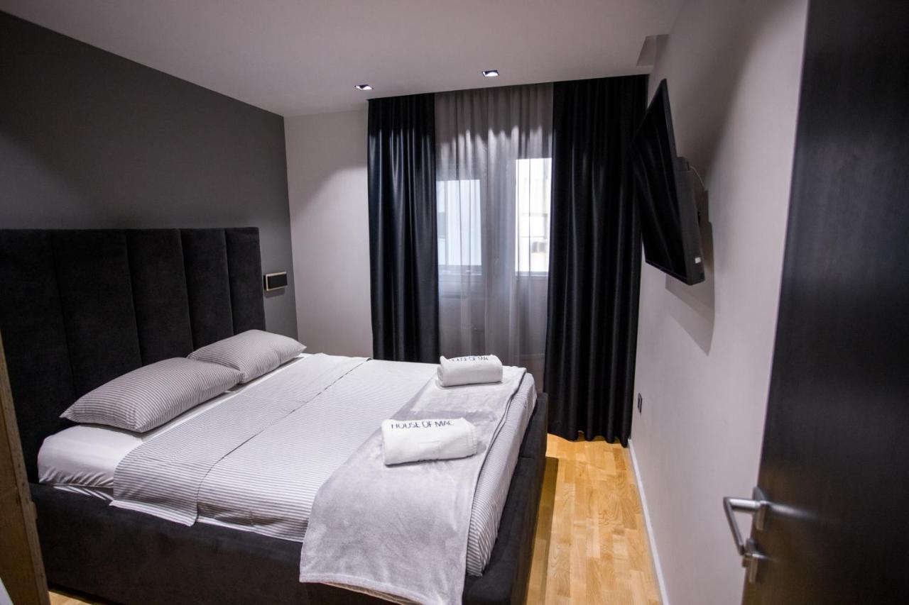 House Of Mac Apartments Ni Exterior foto